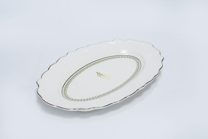 10-inch oval serving plate - طبق Oval بحجم 10 إنش