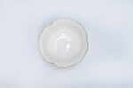 4.5 inch porcelain bowl - وعاء 4.5 بوصة بخط ذهبي