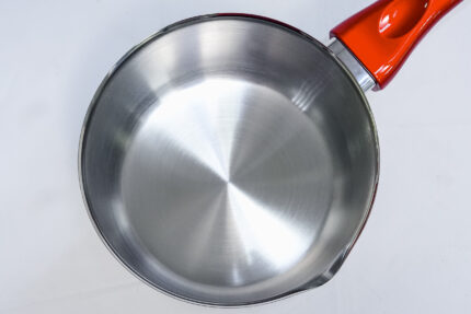 stainless steel milk pot - وعاء حليب من الفولاذ المقاوم للصدأ سعة 2 لتر مع مقبض باكليت مقاوم للحرارة 16 سم