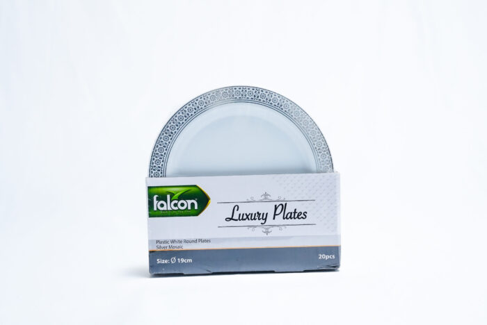 white plastic plates - أطباق دائرية بيضاء بلاستيكية