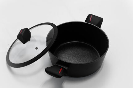 24 cm non-stick cooking pot - وعاء الطهي 24 سم – وعاء طهي غير لاصق ممتاز مع غطاء