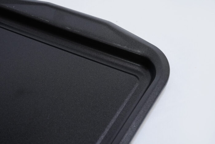 non-stick baking tray - صينية غير لاصقة