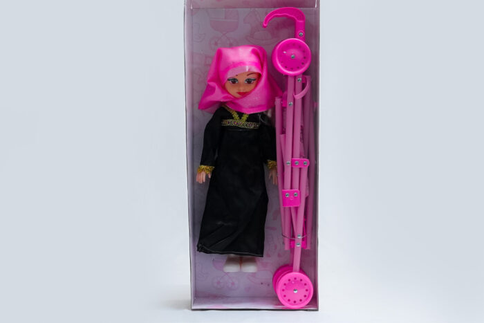 Fashion Dolls Set in Box 1599/96 - مجموعة دمى في صندوق 1599/96