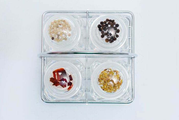 4-piece circular resin set F352 - طقم 4 قطع من الراتنج الدائري F352