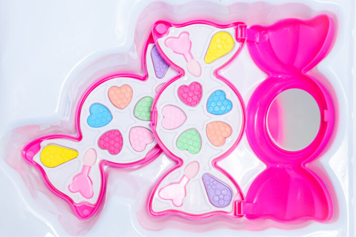 Kids Candy-Shaped Makeup Set 686 - مجموعة مكياج 686