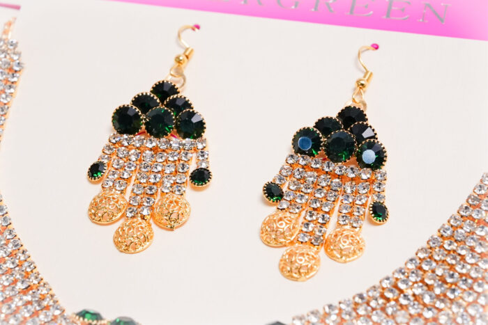 Indian style jewelry set - NACKLESS