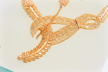 gold jewelry set - طقم الذهب
