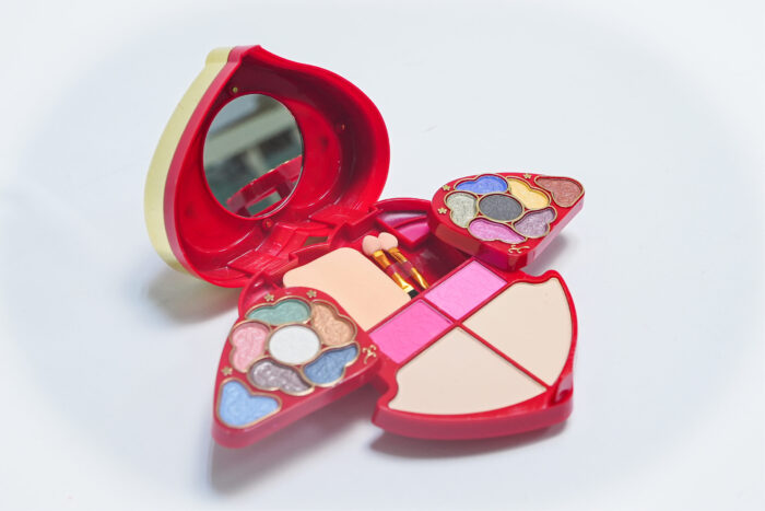 C-970 Makeup Set - طقم مكياج C-970