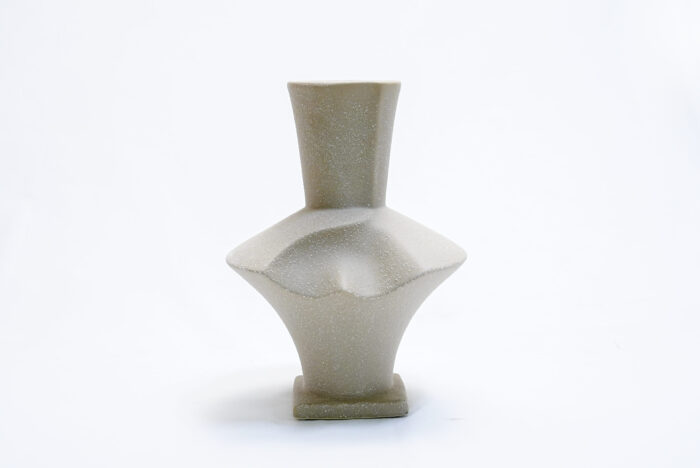 flower pot YC2410170 - وعاء الزهور YC2410170