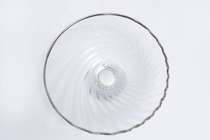 fruit bowl with metal stand - وعاء فواكه مع حامل