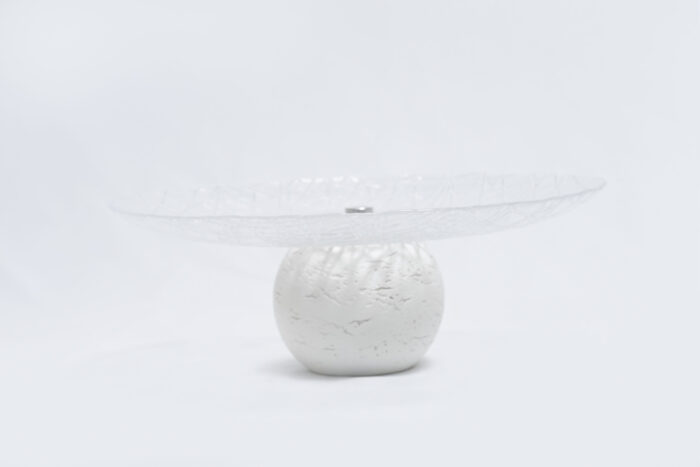 crystal glass plate - طبق زجاجي كريستالي