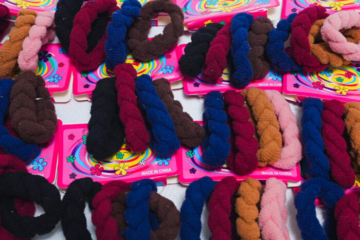 T.F24OT-218 hair tie - حامل مفاتيح T.F24OT-218
