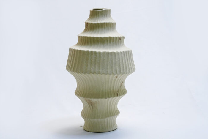 YT10176 flower pot - وعاء زهور YT10176