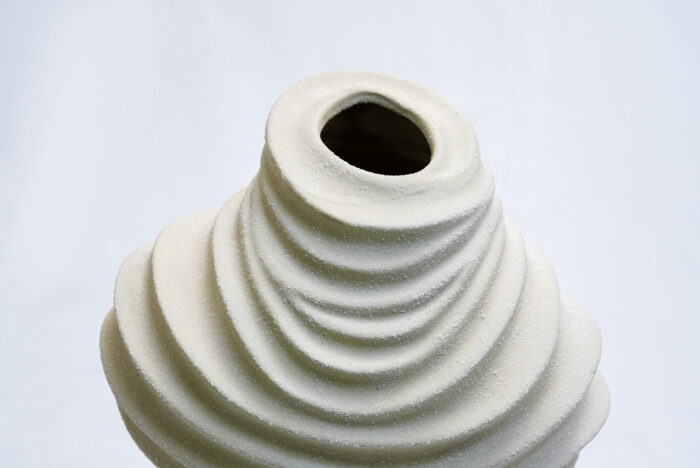 YT10180 flower pot - وعاء الزهور YT10180
