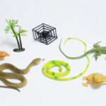 Wild Jungle Insect & Reptile Toy Set - مجموعة ألعاب الحشرات والزواحف من الغابة البرية – نموذج A1360795