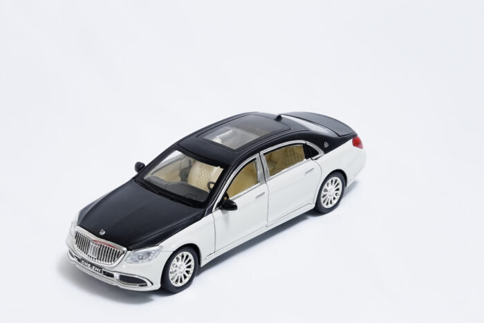 Metal Car A1597012 - سيارة مصنوعة من المعدن A1597012