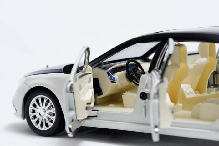 Metal Car A1597012 - سيارة مصنوعة من المعدن A1597012