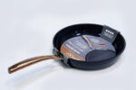 28 cm non-stick frying pan - مقلاة غير لاصقة بحجم 28 سم