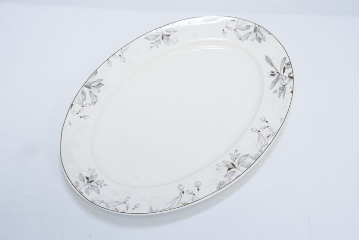14-inch oval serving plate - طبق بيضاوي 14 بوصة