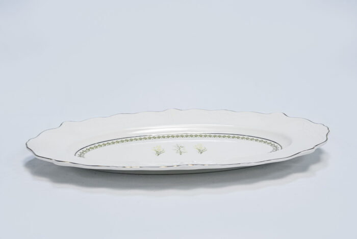 12.73-inch oval serving plate - طبق تقديم بيضاوي 12.73 بوصة