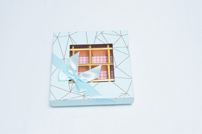 Elegant Chocolate Box 17x17x4C - صندوق الشوكولاتة 17×17×4C