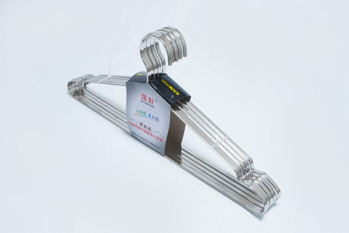 metal clothes hangers - حاملات ملابس معدنية 5PCSX1.7638