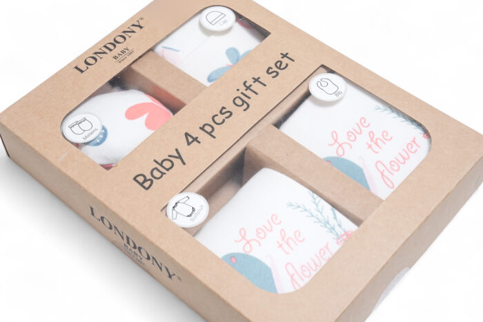 4-piece gift set for kids - طقم هدايا للأطفال 4 قطع