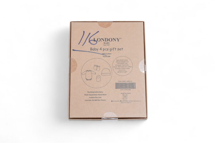 4-piece gift set for newborns - طقم هدايا للأطفال 4 قطع NW