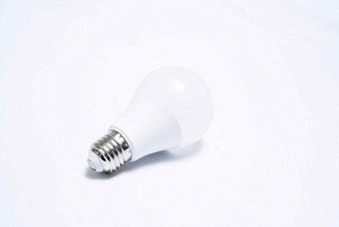 LED Bulb 12W E27/B22 - لمبة LED 12 E27-B22 12W