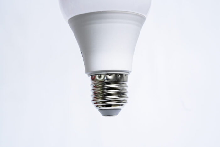 LED Bulb 12W E27/B22 - لمبة LED 12 E27-B22 12W