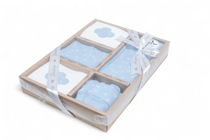 5-piece gift set for baby boys - طقم هدايا للأطفال الذكور 5 قطع