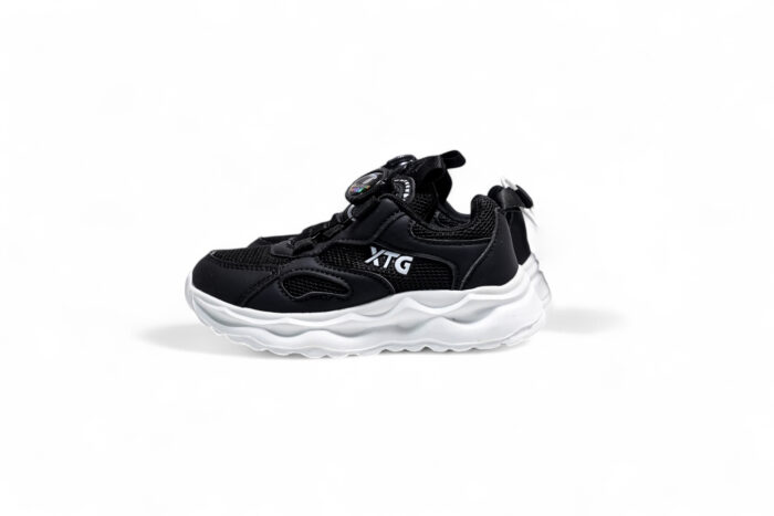 KB sports shoes for kids - أحذية KB - 38 -201