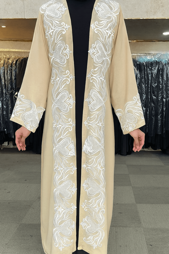 beige embroidered abaya - عباءة بيج مطرزة أنيقة