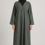 dark green abaya - عباءة داكنة من اللون الحكيم/الزيتوني