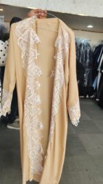 beige embroidered abaya - عباءة بيج مطرزة أنيقة