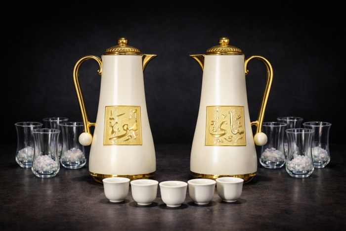 29-piece tea and coffee set - طقم شاي وقهوة من 29 قطعة باللون الذهبي
